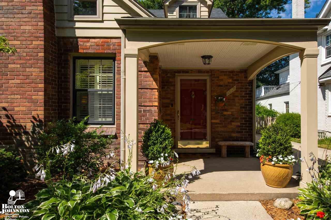 1359 Harvard Road Grosse Pointe Park, MI 48230 - Photo 3 of 31