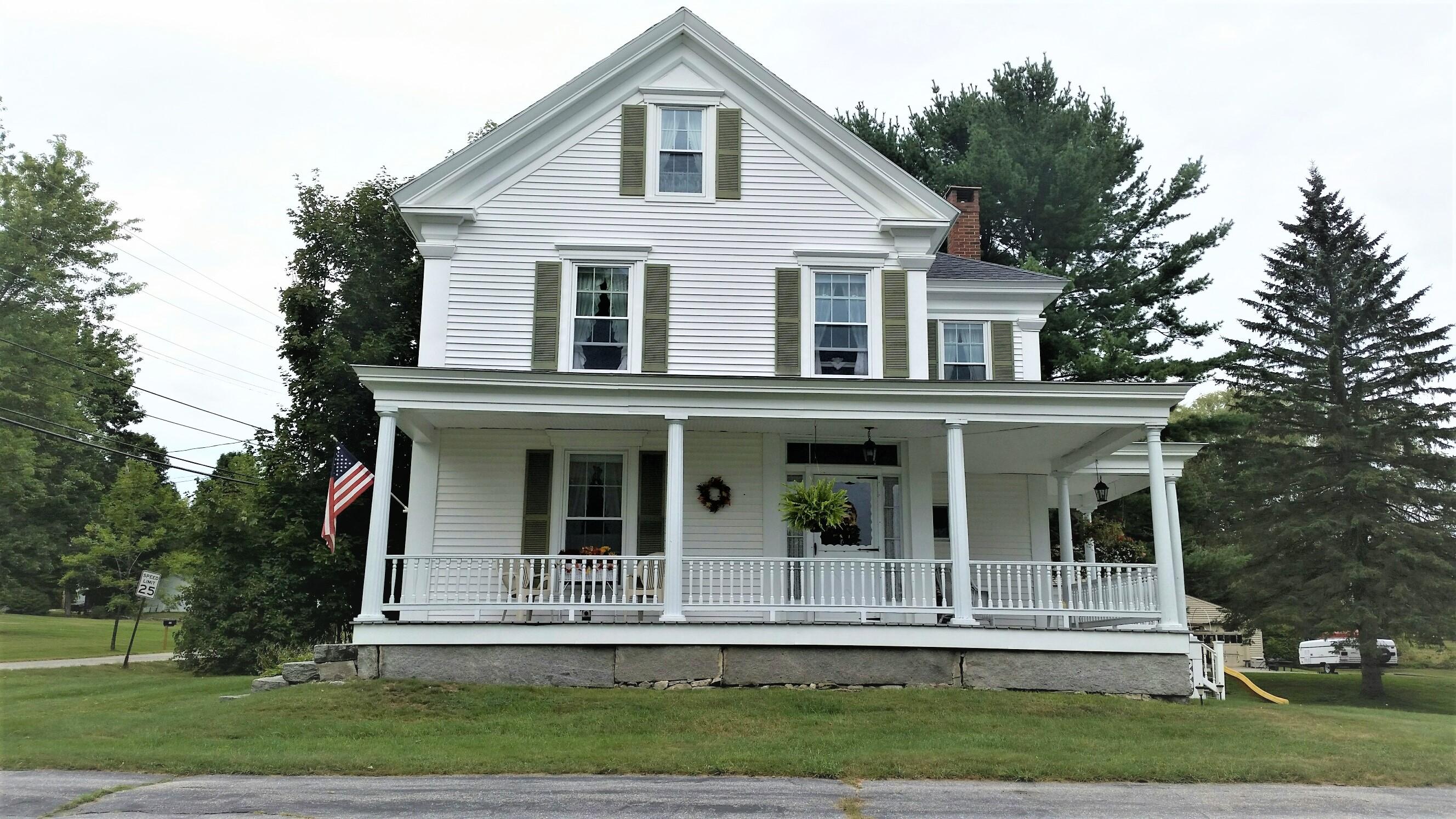 435 Paris Hill Road South Paris, ME 04281 - Photo 2 of 32 Front.entrance