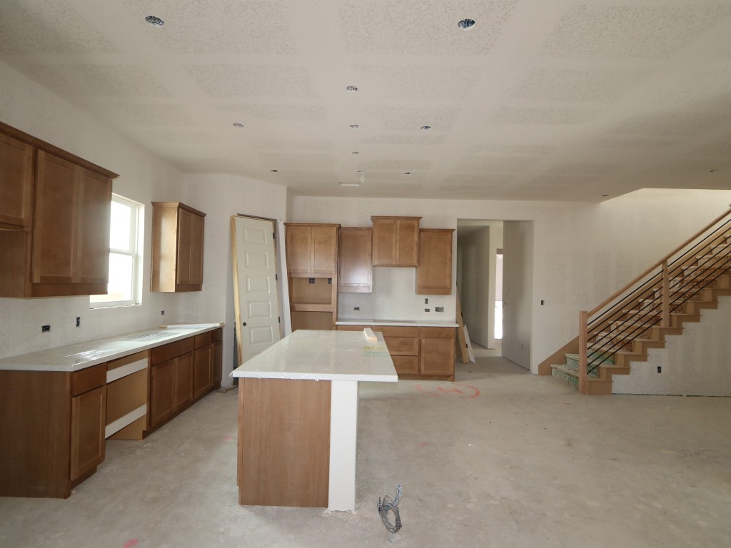 350 Bishop Wood Road Dripping Springs, TX 78620 - Photo 10 of 17 a large bathroom with a large tub and sink