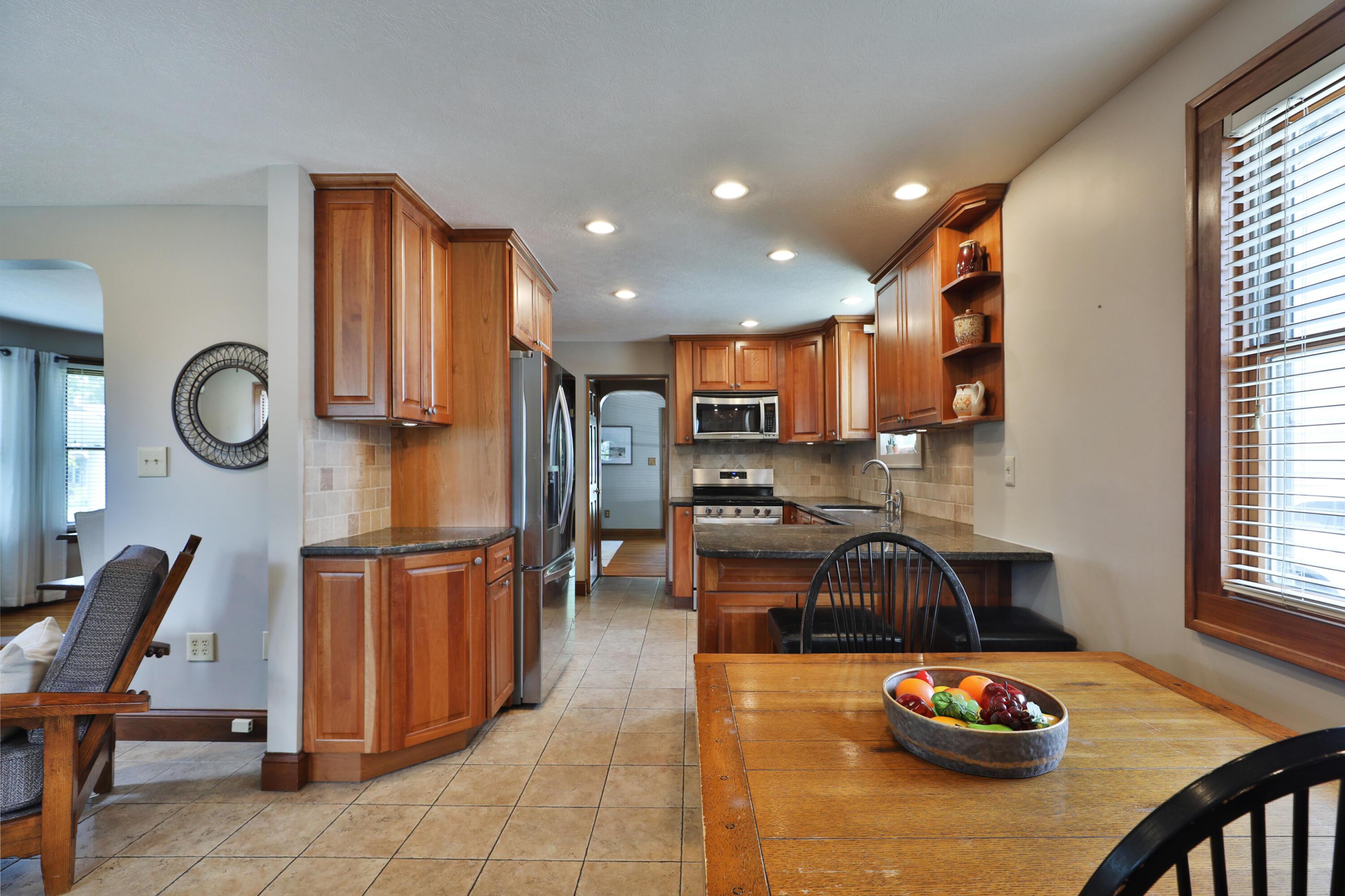 177 Blenheim Road Columbus, OH 43214 - Photo 21 of 58 177-Blenheim-21