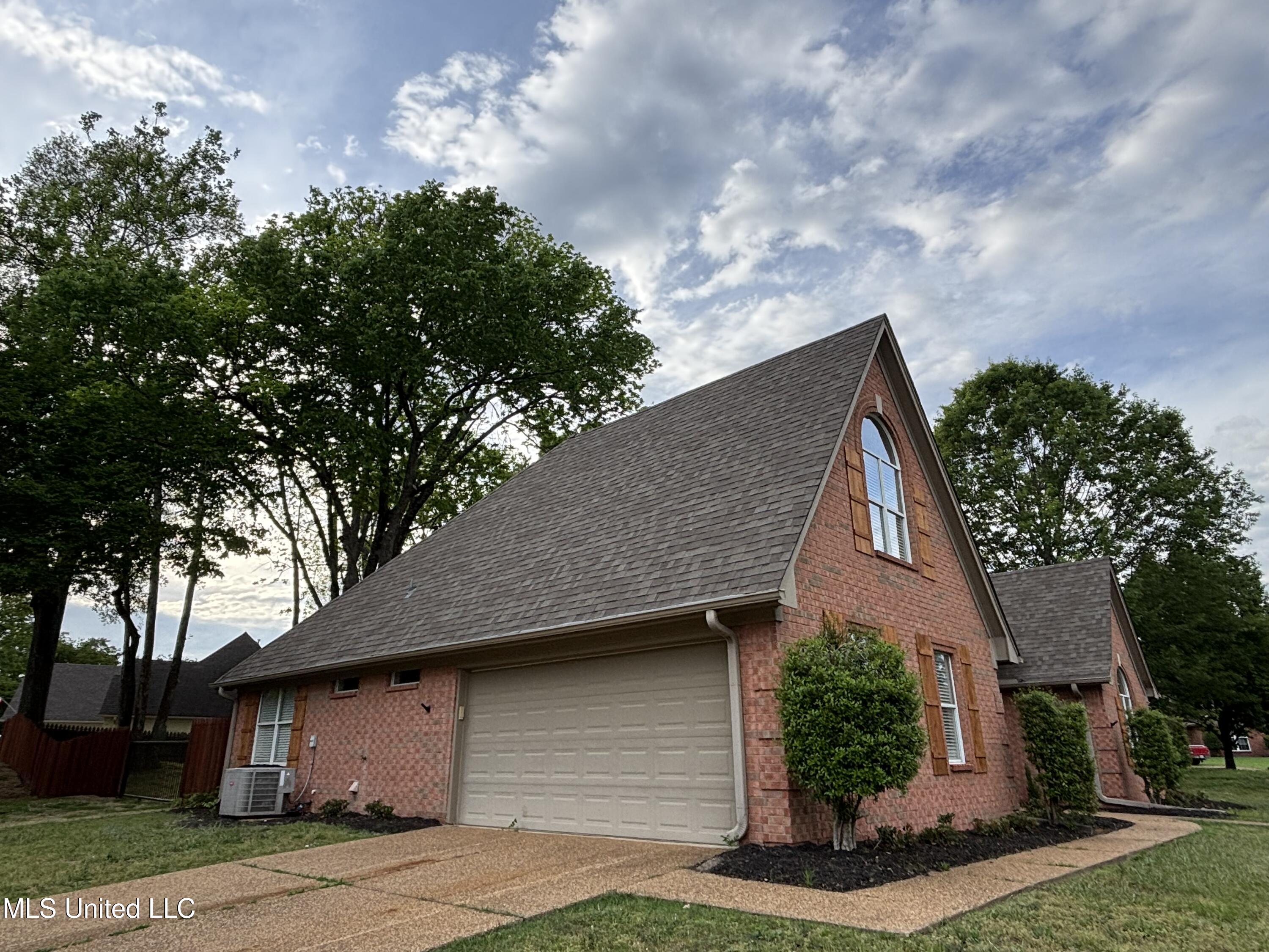 1705 Cedar Lake Cove Hernando, MS 38632 - Photo 2 of 31 exterior