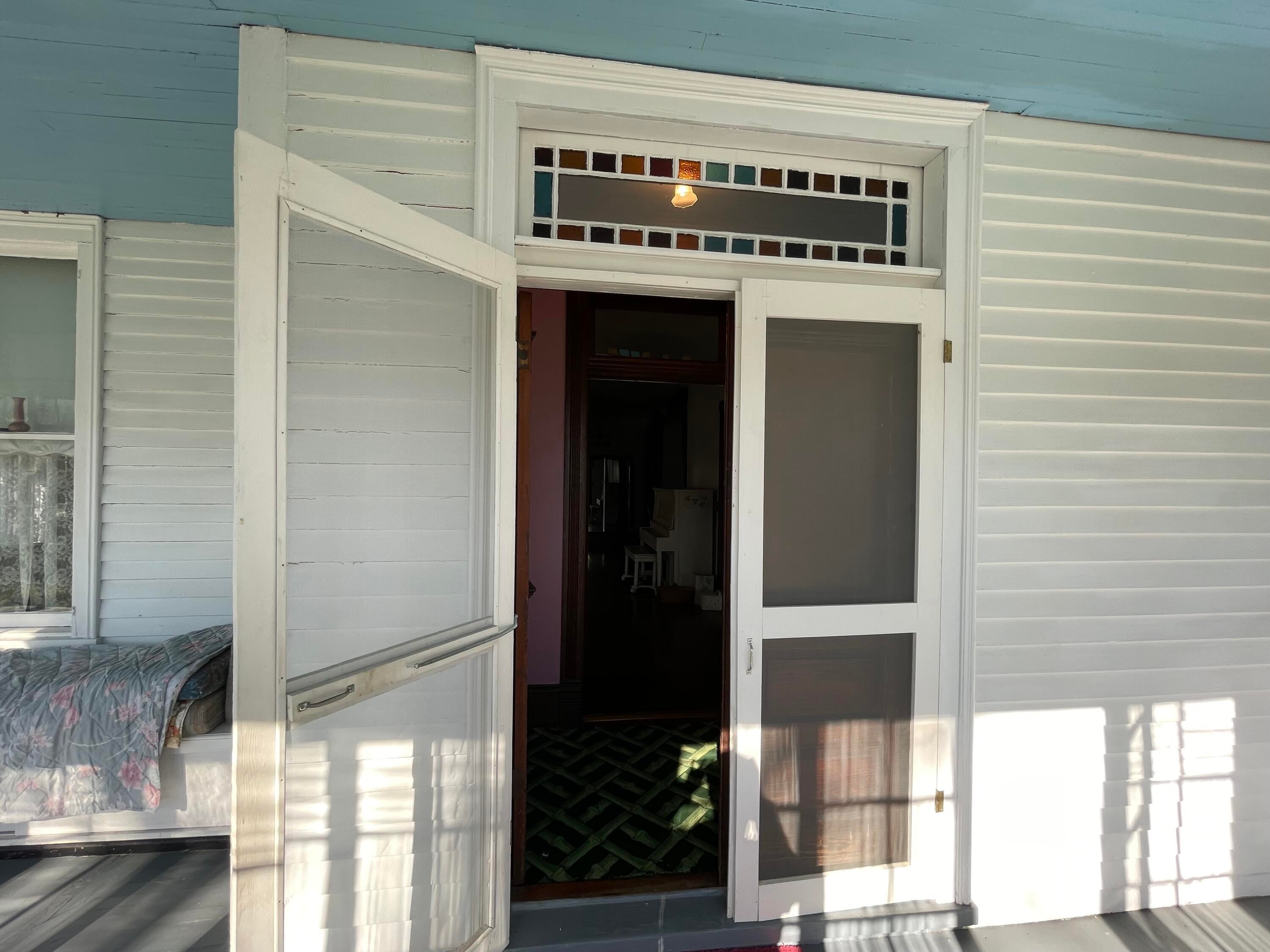 118 Rowan Road White Sulphur Springs, WV 24986 - Photo 4 of 72 Gallery Image 4
