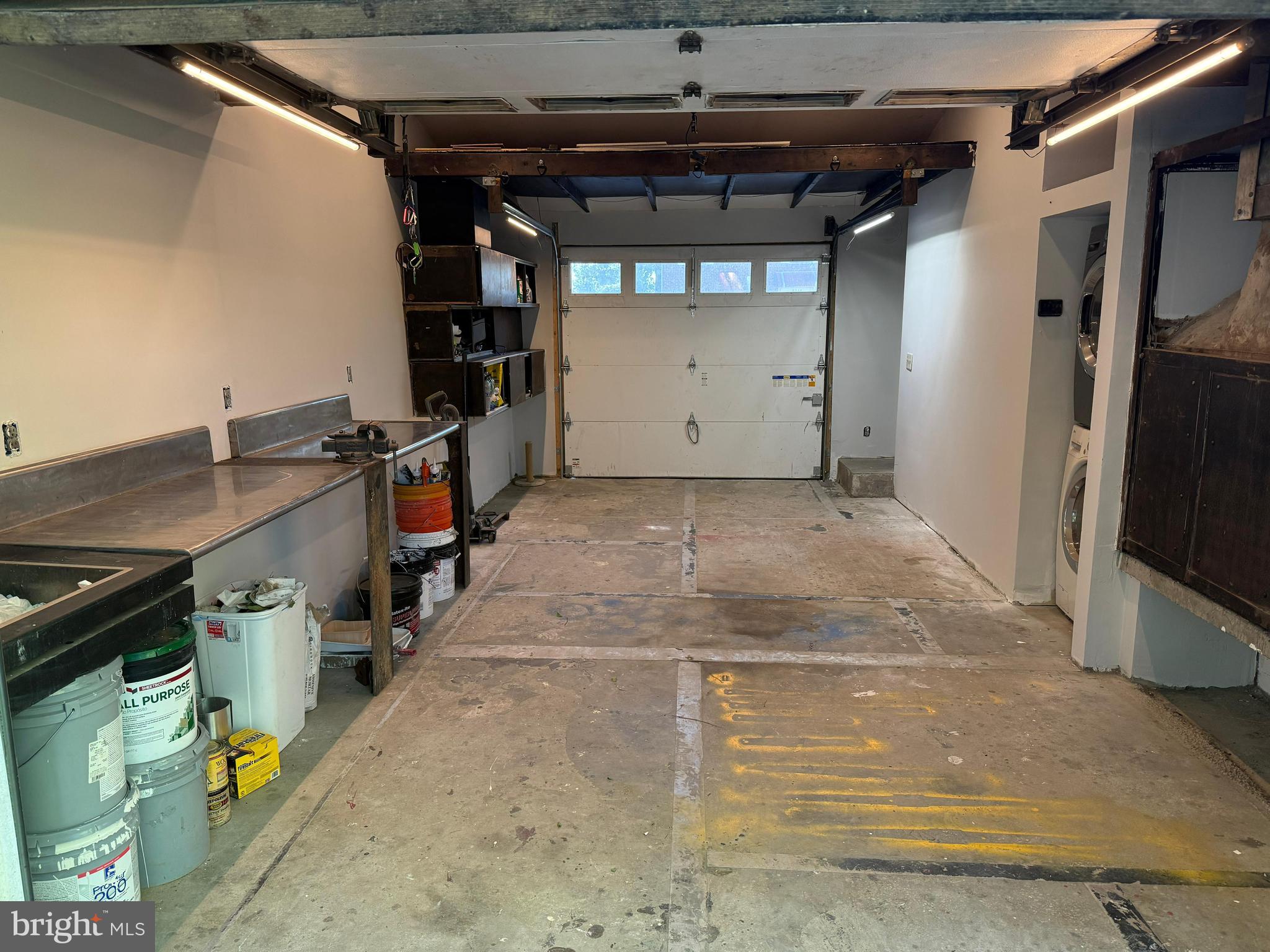 8712 Geren Road Silver Spring, MD 20901 - Photo 65 of 68 Garagem