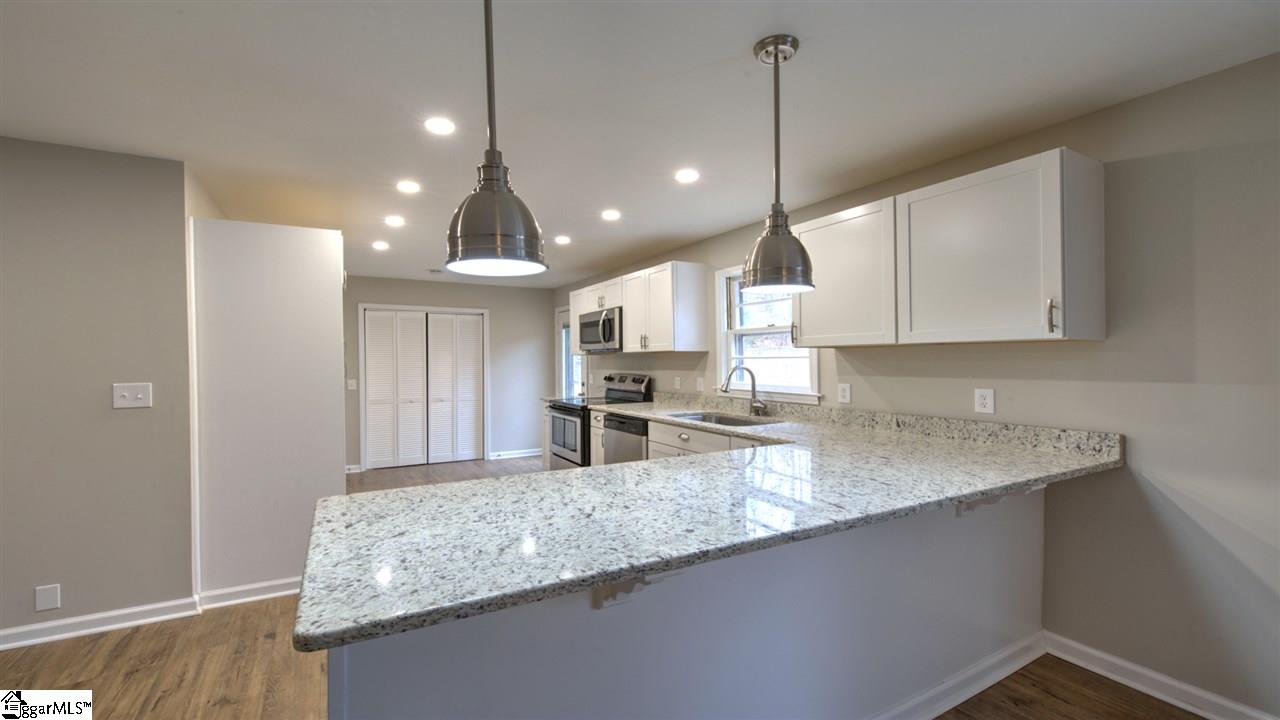 117 Waterloo Circle Greer, SC 29650 - Photo 13 of 34 Gallery Image 13