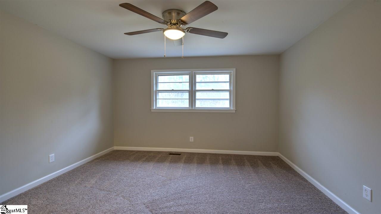 117 Waterloo Circle Greer, SC 29650 - Photo 21 of 34 Gallery Image 21