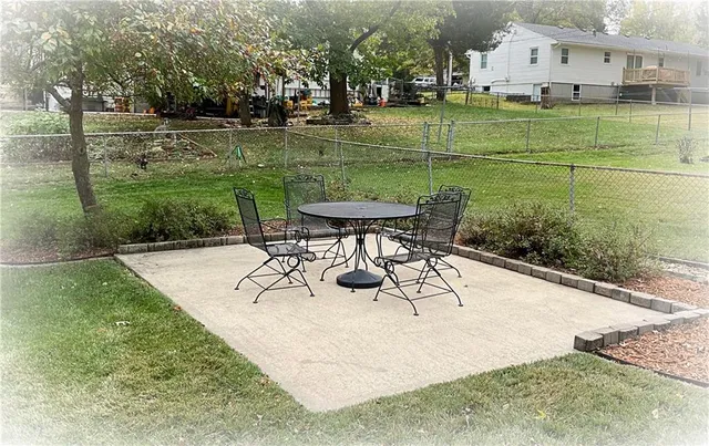 $225,000 | 1711 Seneca Street, Leavenworth, KS 66048