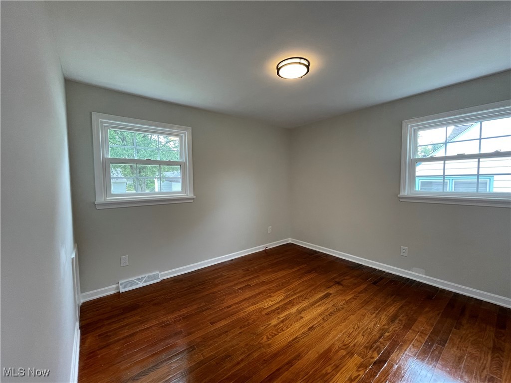 5705 Decker Road North Olmsted, OH 44070 - Photo 5 of 21 Gallery Image 5