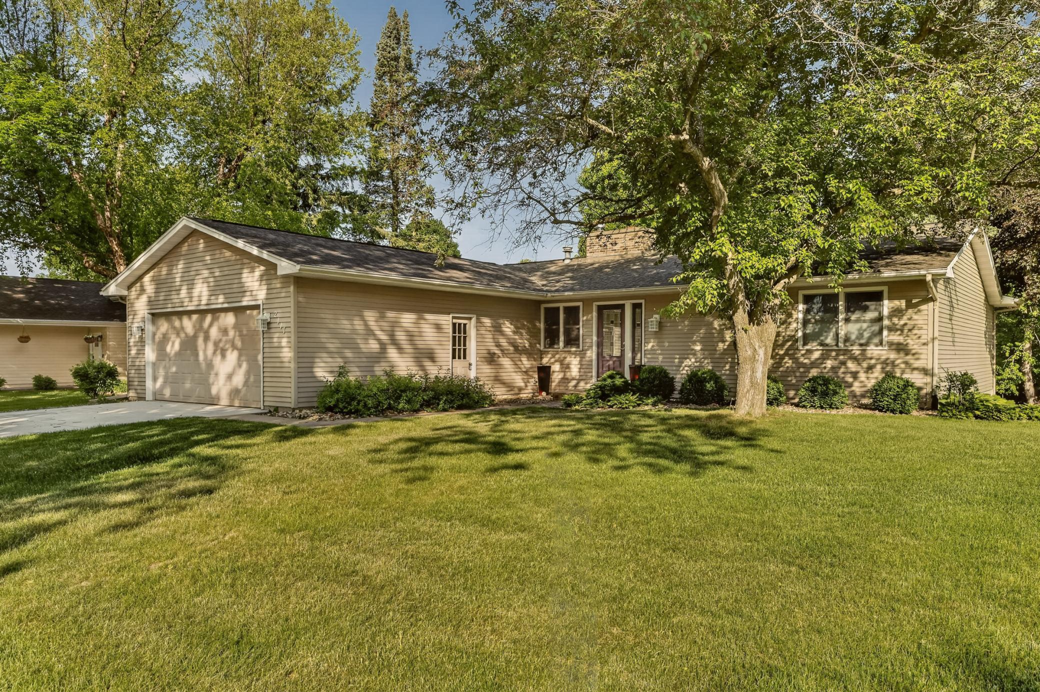 2117 Telemark Lane Northwest Rochester, MN 55901 - Photo 32 of 37