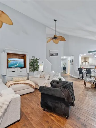 $1,379,000 | 4588 Baycedar Lane, Sarasota, FL 34241