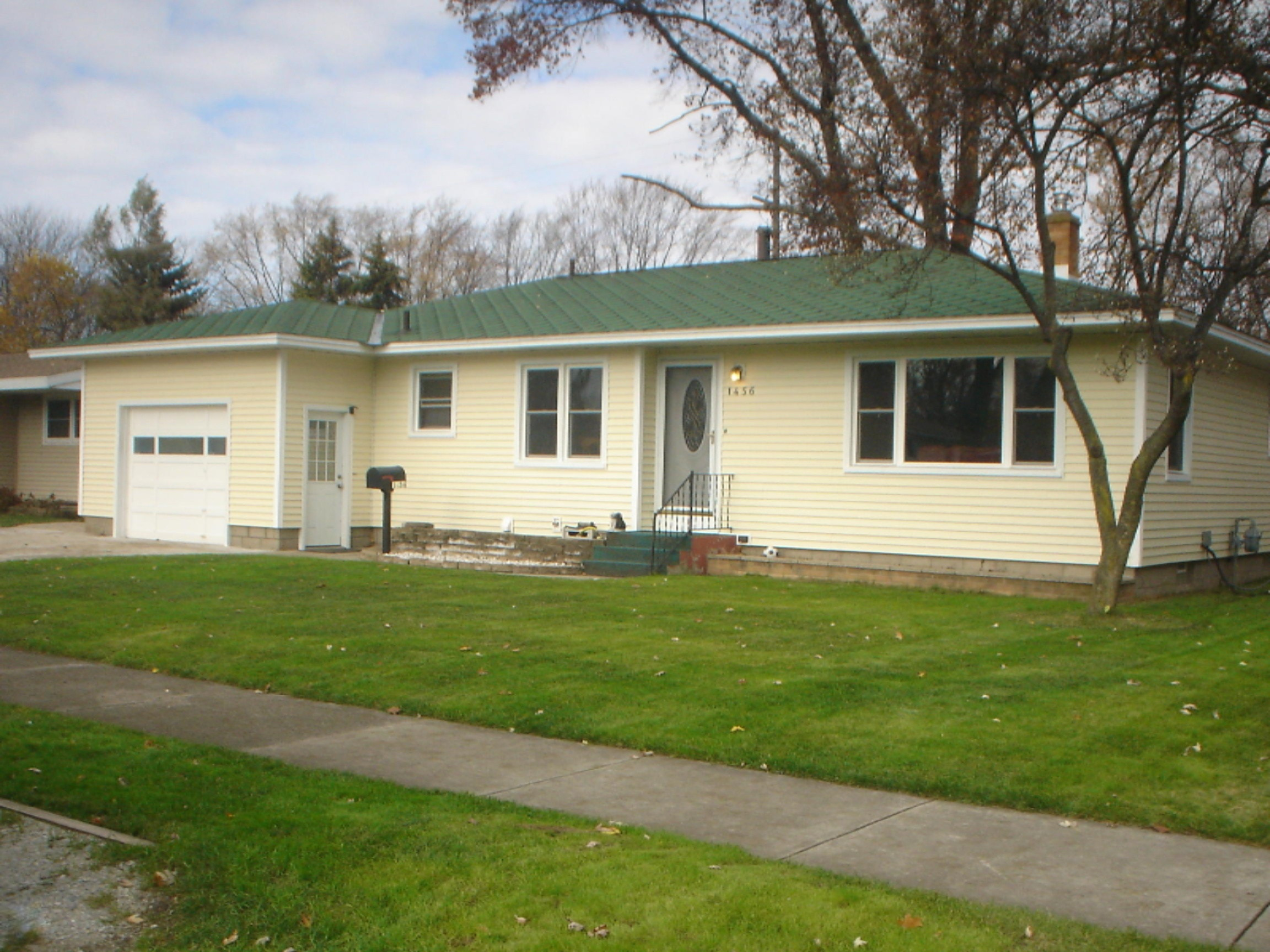 1456 Princeton Road Muskegon, MI 49441 - Photo 27 of 33 Front Exterior