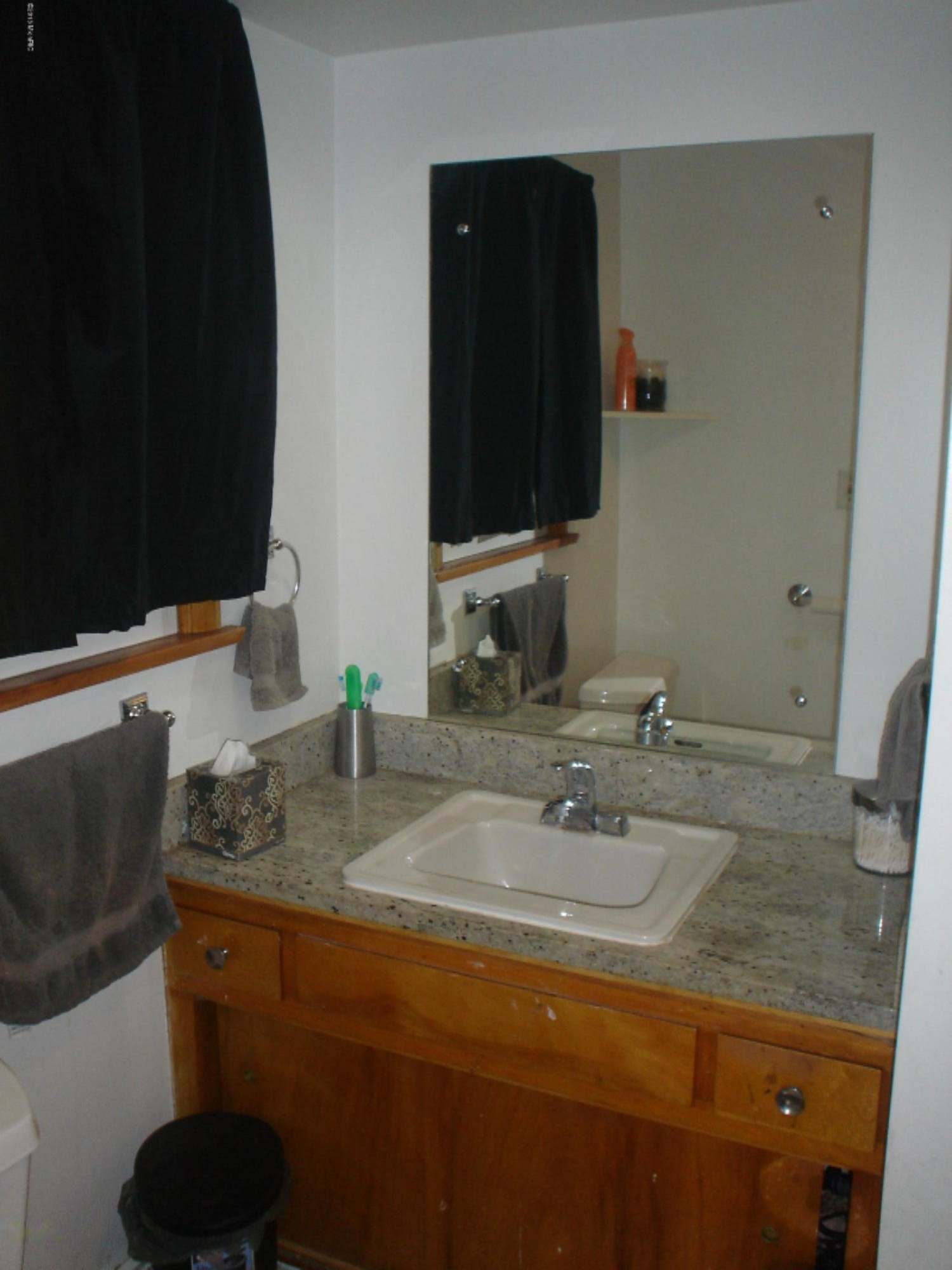1456 Princeton Road Muskegon, MI 49441 - Photo 10 of 33 Main Floor Bathroom