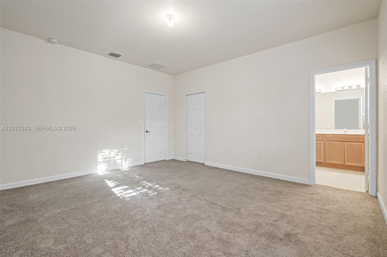 9243 Southwest 170th Avenue Miami, FL 33196 - Photo 17 of 36