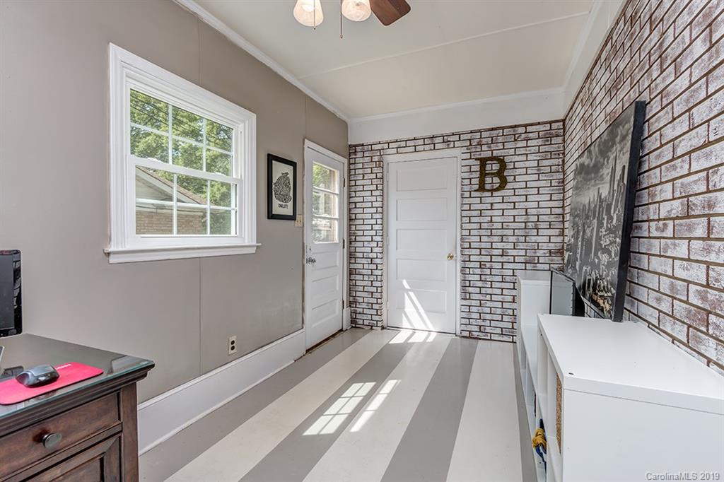 915 Burnley Road Charlotte, NC 28210 - Photo 12 of 24 Gallery Image 12