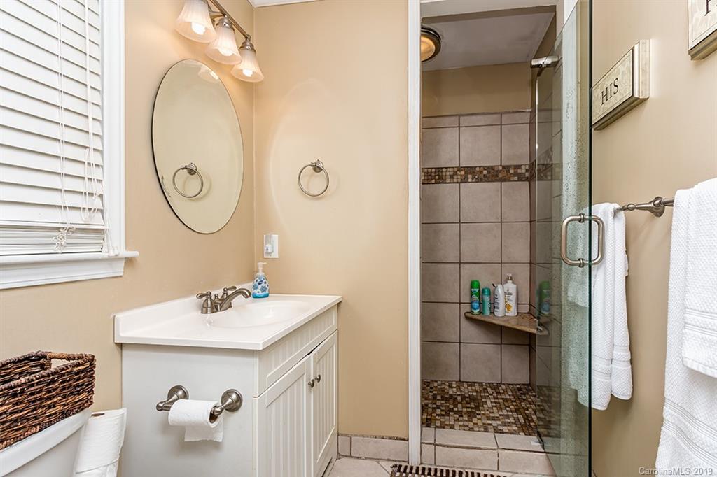 915 Burnley Road Charlotte, NC 28210 - Photo 16 of 24 Gallery Image 16