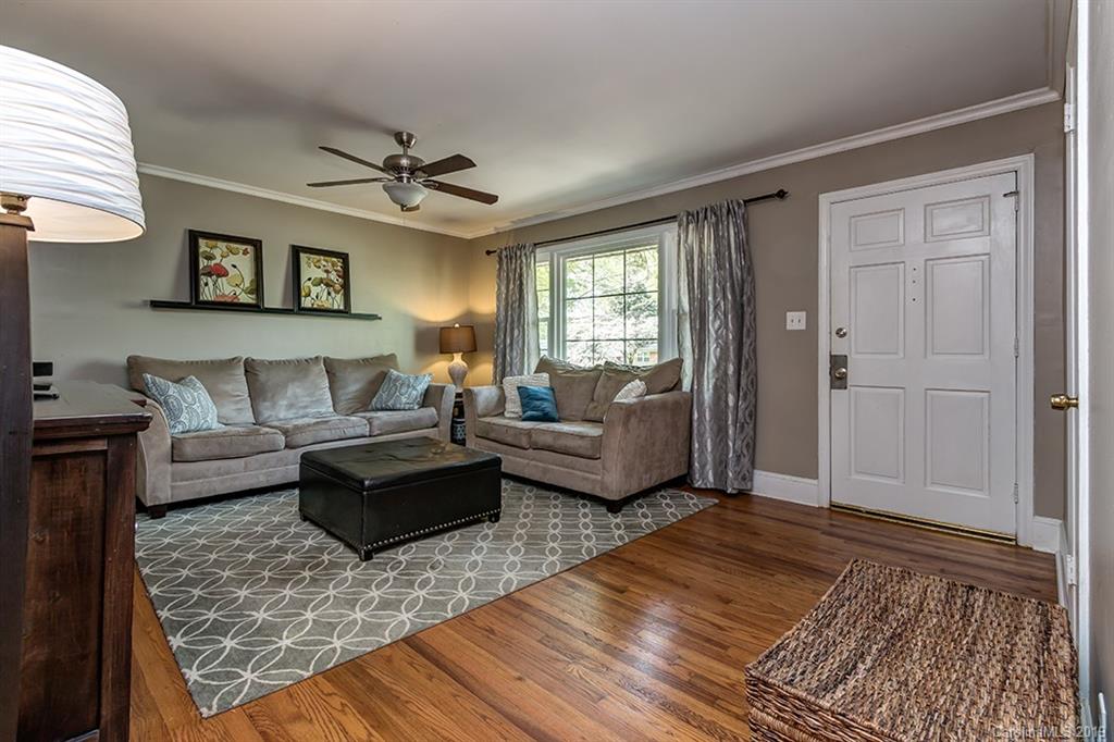 915 Burnley Road Charlotte, NC 28210 - Photo 3 of 24 Gallery Image 3