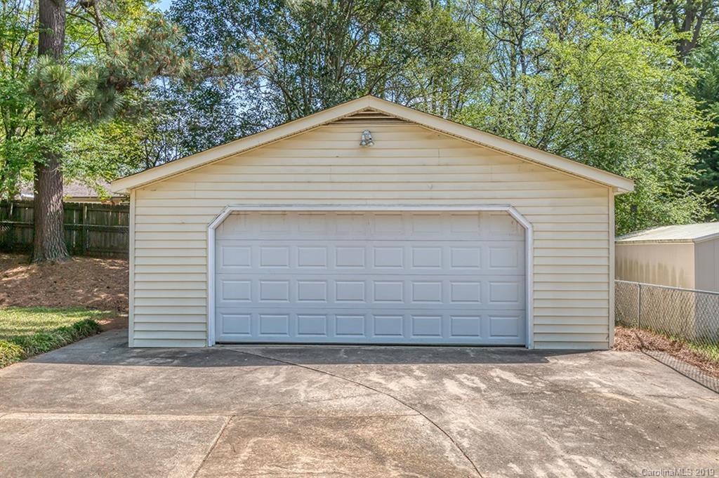 915 Burnley Road Charlotte, NC 28210 - Photo 24 of 24 Gallery Image 24