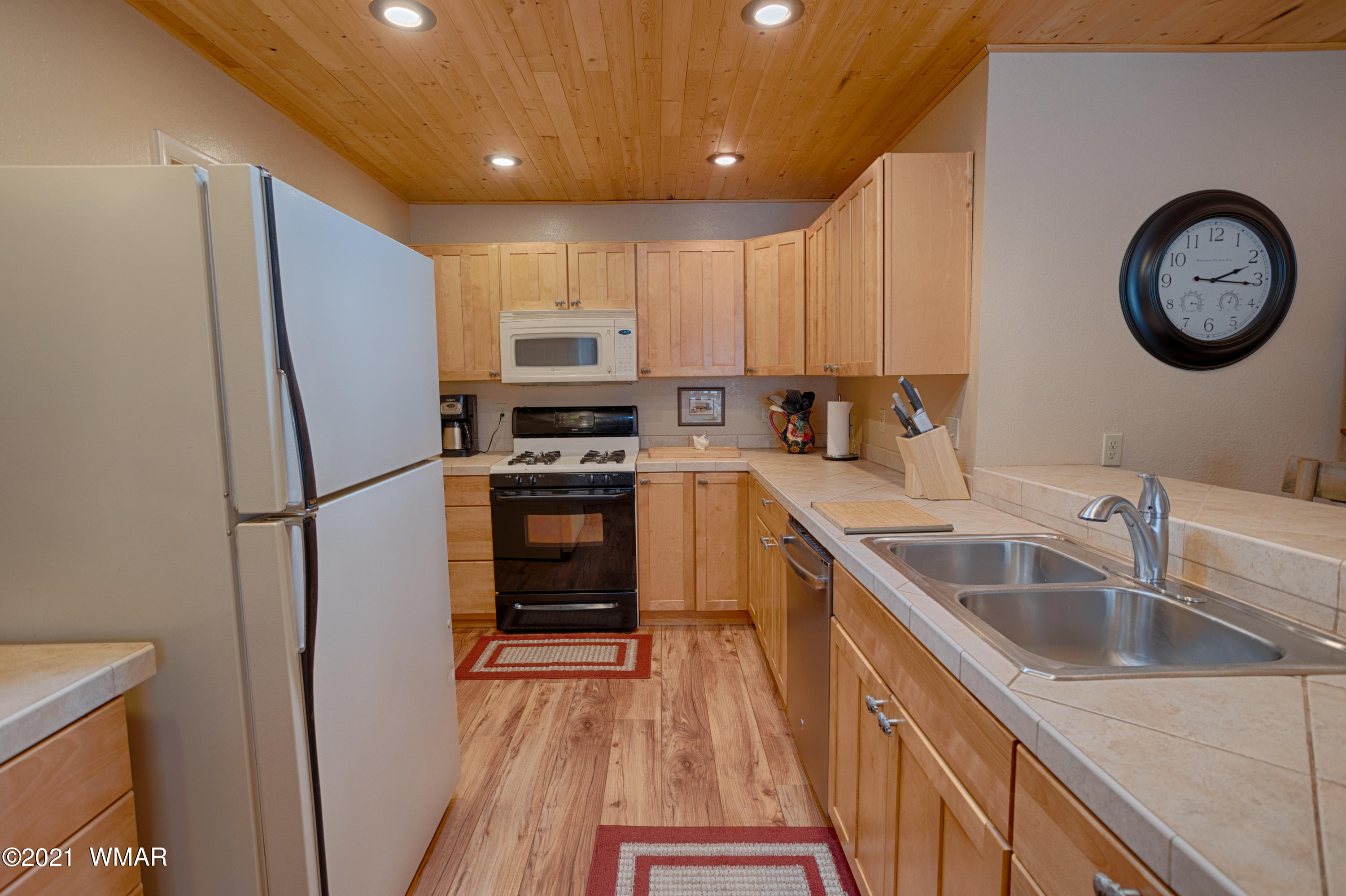 6940 Geronimo Road Pinetop, AZ 85935 - Photo 7 of 19
