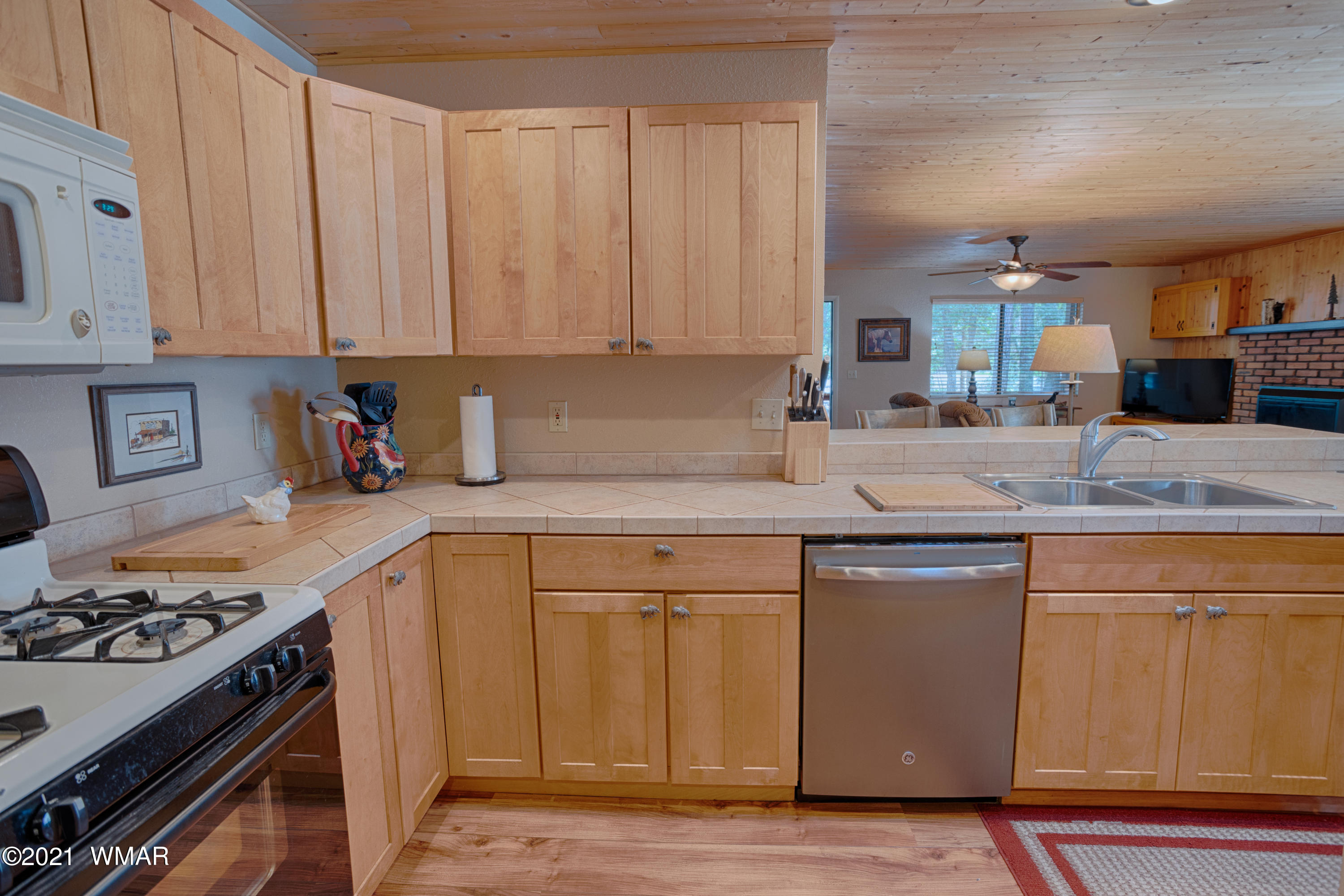 6940 Geronimo Road Pinetop, AZ 85935 - Photo 9 of 19