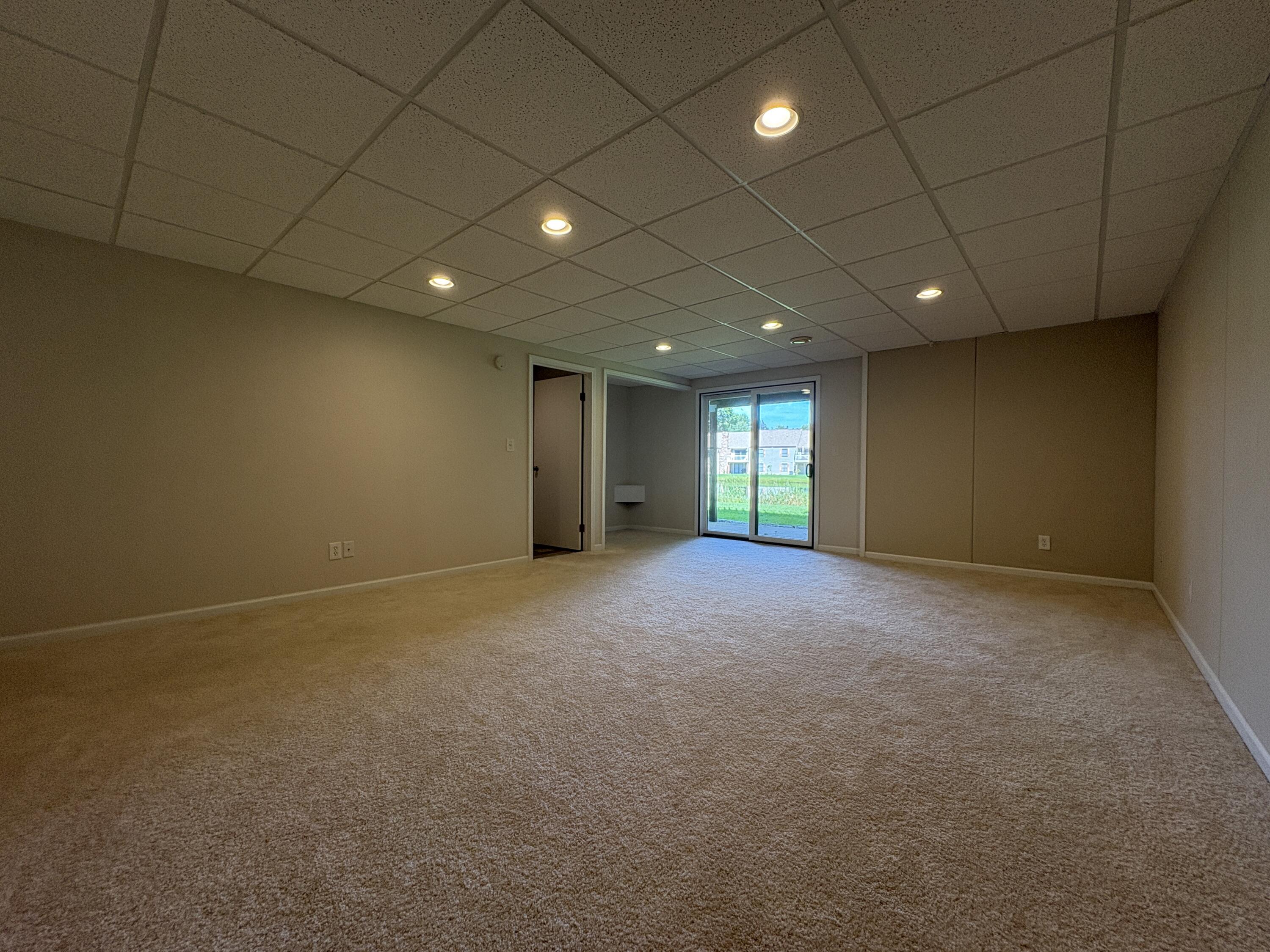 17652 Woodbridge Road, Unit 2 Spring Lake, MI 49456 - Photo 24 of 29 IMG_4803