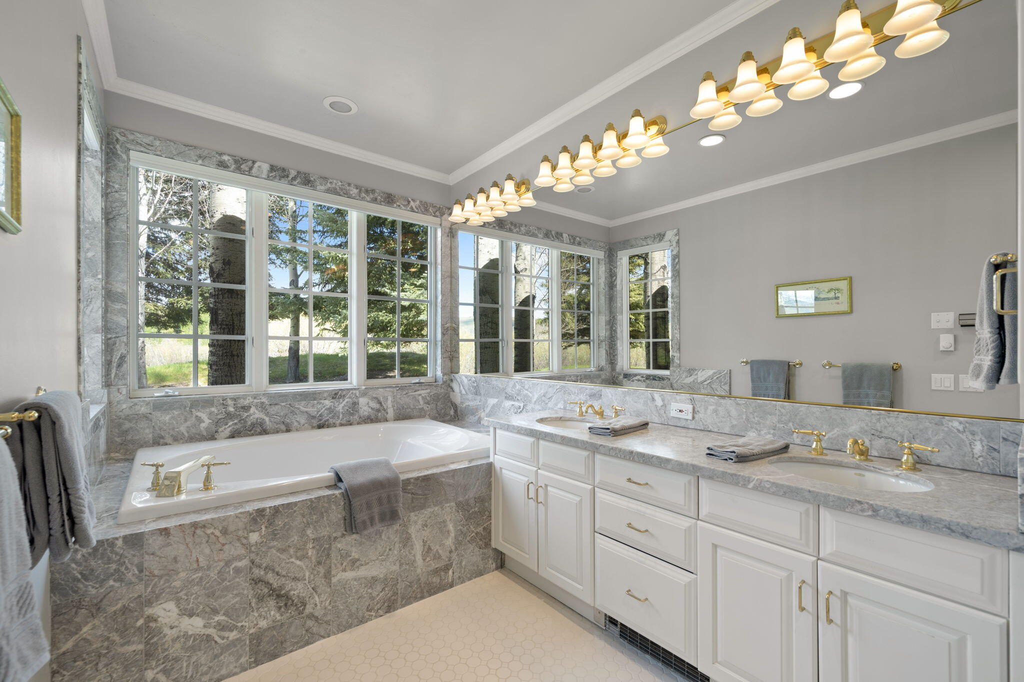 702-704 Morning Star Road Sun Valley, ID 83353 - Photo 17 of 30 Primary Bath