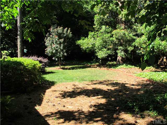 5213 Edgewood Road Raleigh, NC 27609 - Photo 13 of 15