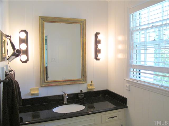 5213 Edgewood Road Raleigh, NC 27609 - Photo 9 of 15