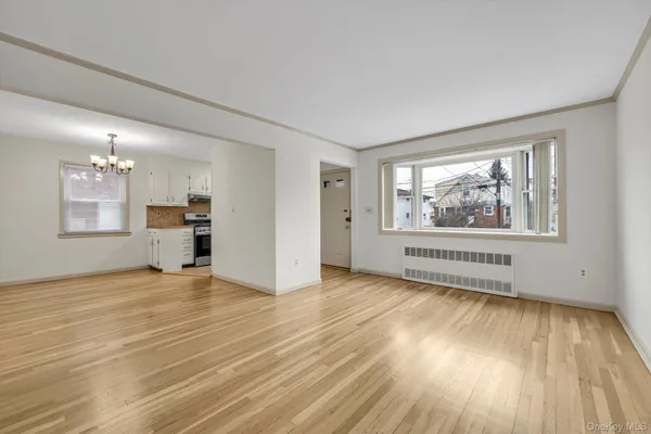 $3,750 | 9 Graywood Road, Port Washington, NY 11050