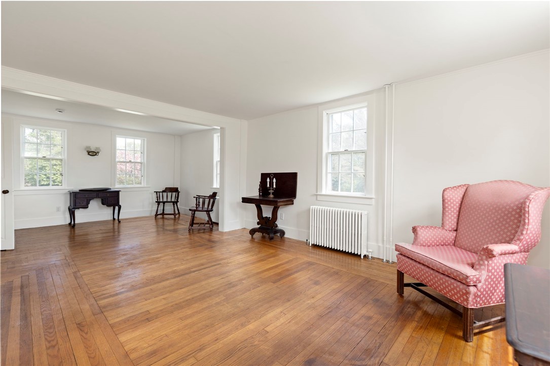 6 Baldwin Road Middletown, RI 02842 - Photo 12 of 50