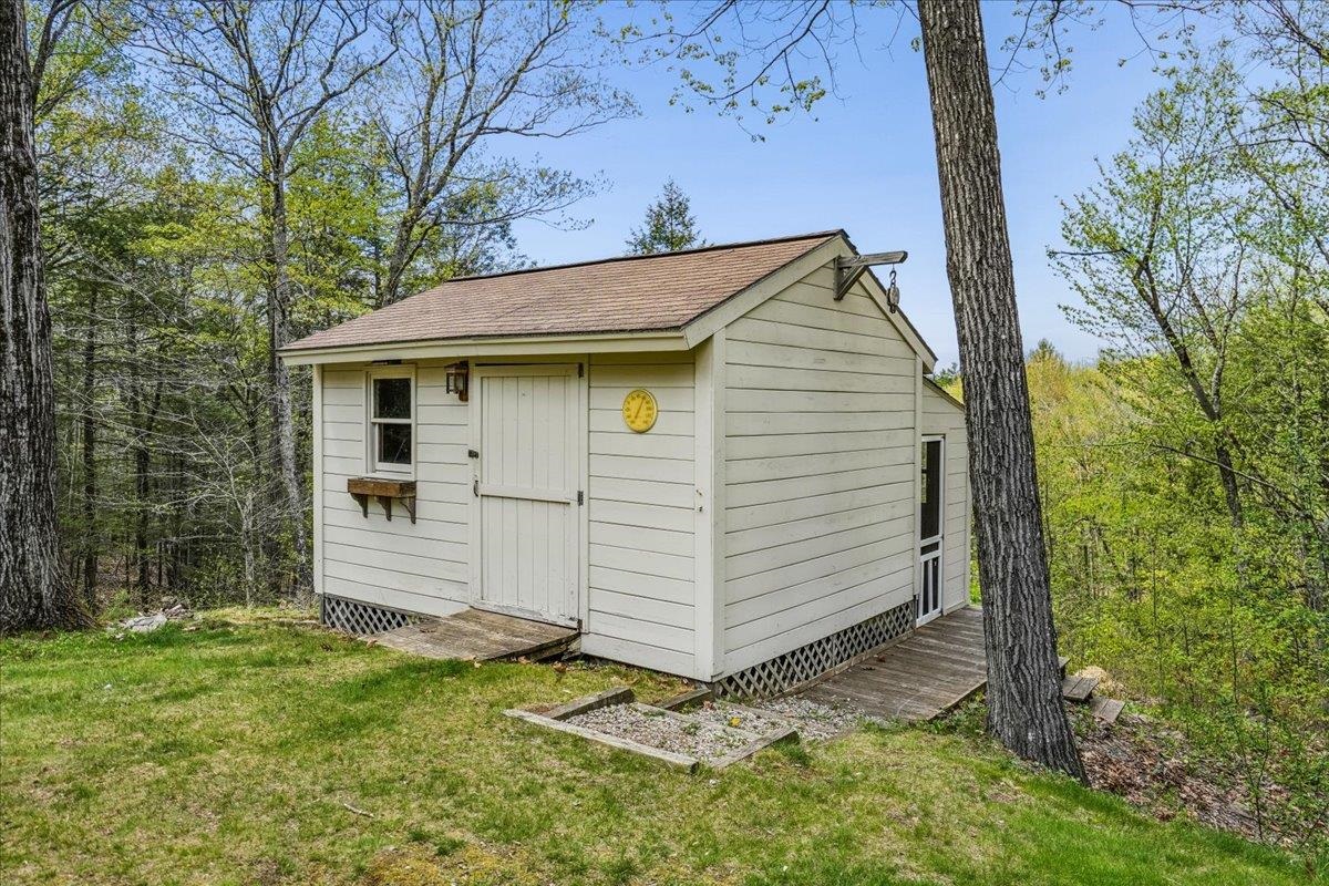 35 Haynes Road Deerfield, NH 03037 - Photo 12 of 50