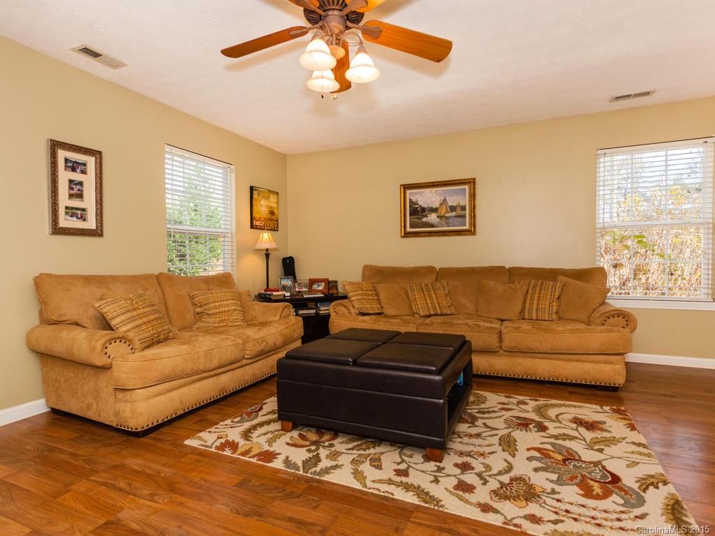 906 West Blue Ridge Road, Unit 5 East Flat Rock, NC 28726 - Photo 8 of 24 Gallery Image 8