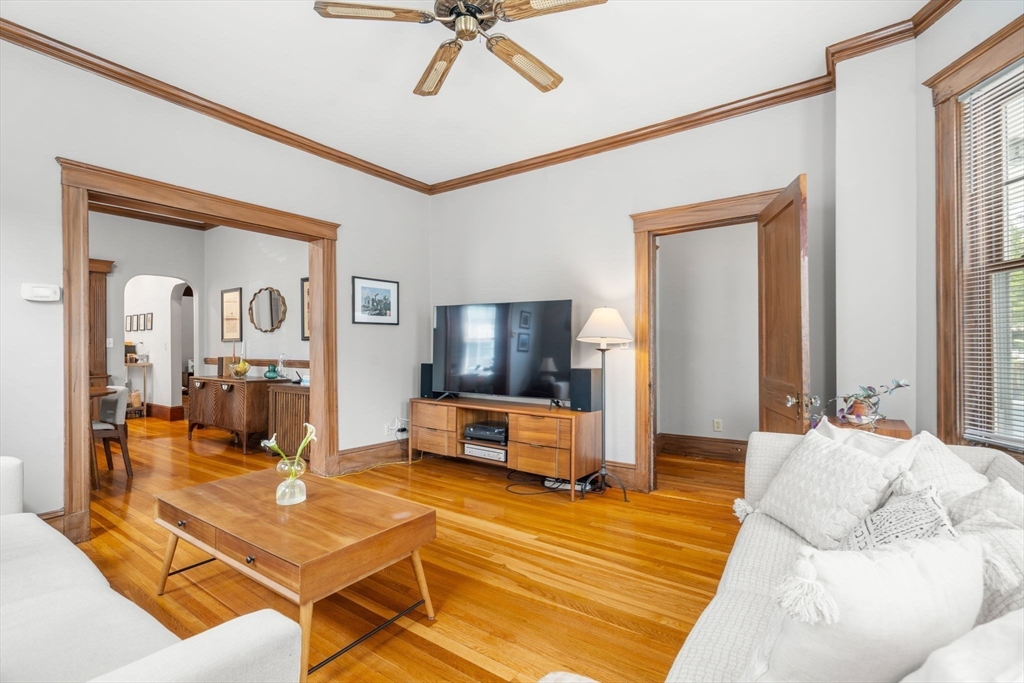 21 Milton Street Somerville, MA 02144 - Photo 4 of 31
