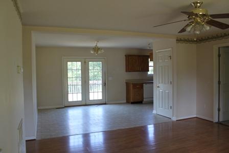 1176 Neptune Road Ashland City, TN 37015 - Photo 4 of 11 Gallery Image 4