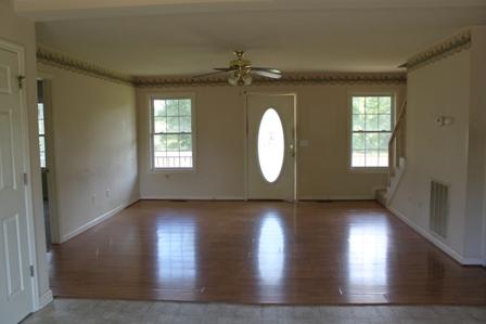 1176 Neptune Road Ashland City, TN 37015 - Photo 5 of 11 Gallery Image 5