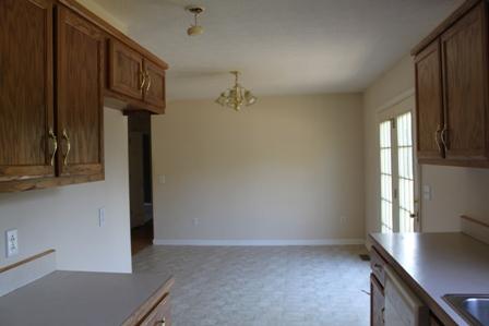 1176 Neptune Road Ashland City, TN 37015 - Photo 7 of 11 Gallery Image 7