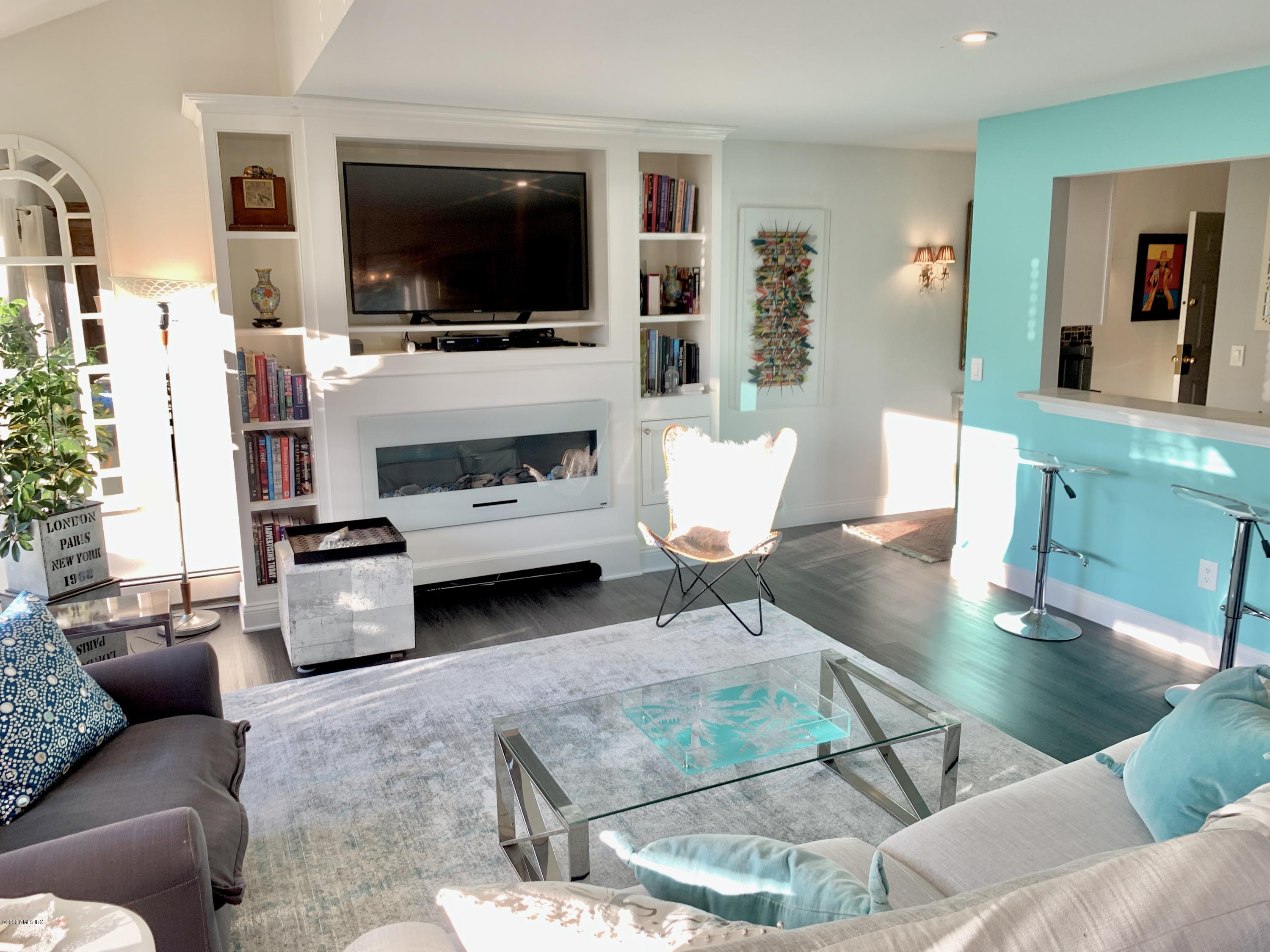 1465 East Putnam Avenue, Unit 414 Riverside, CT 06878 - Photo 5 of 20 IMG_3383