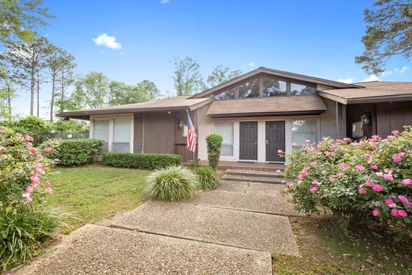 $114,900 | 208 Westwood Drive, Tallahassee, FL 32304