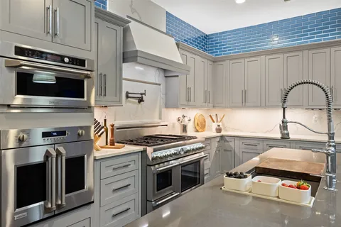 $1,750,000 | 713 Laughing Dog Court, Leander, TX 78641