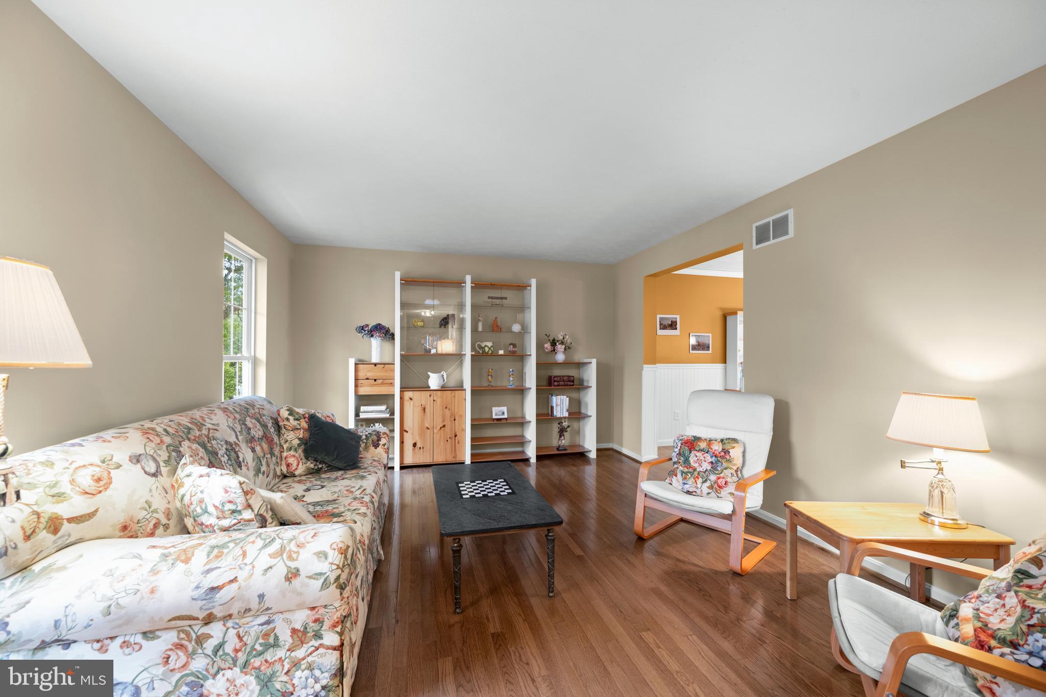 6569 Tydings Road Eldersburg, MD 21784 - Photo 3 of 60 Living Room