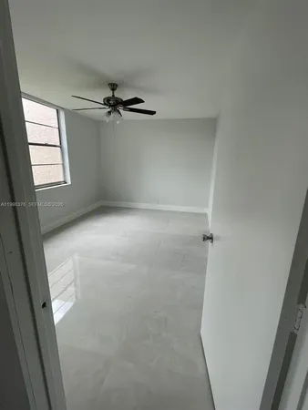 $2,200 | 9460 Tangerine Place, Unit 404, Davie, FL 33324