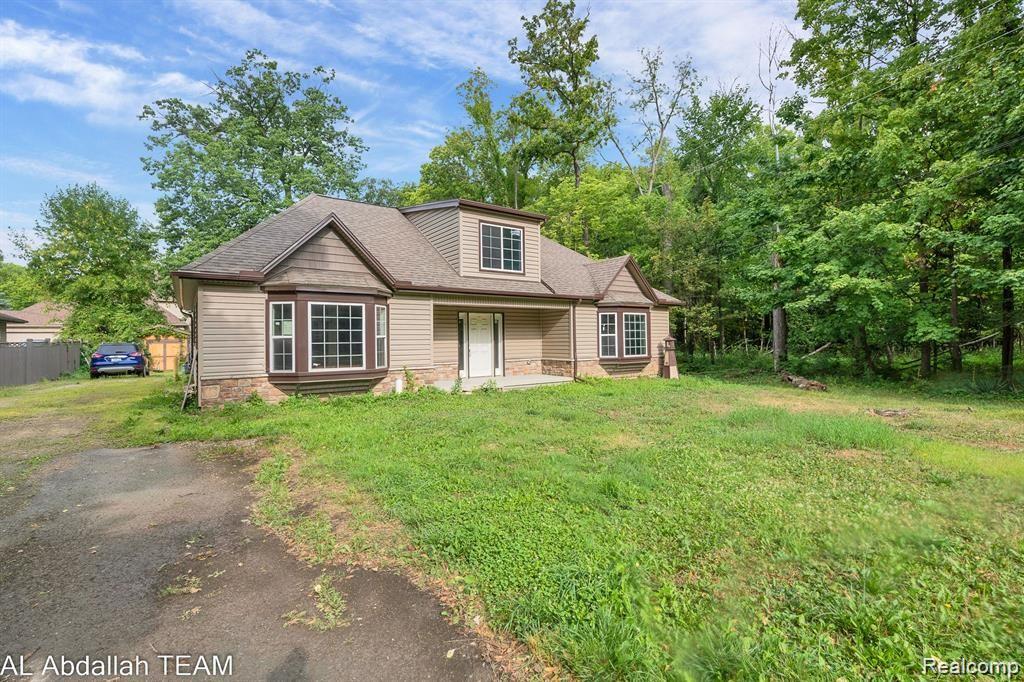 19316 Meridian Road Grosse Ile, MI 48138 - Photo 12 of 44 Gallery Image 12