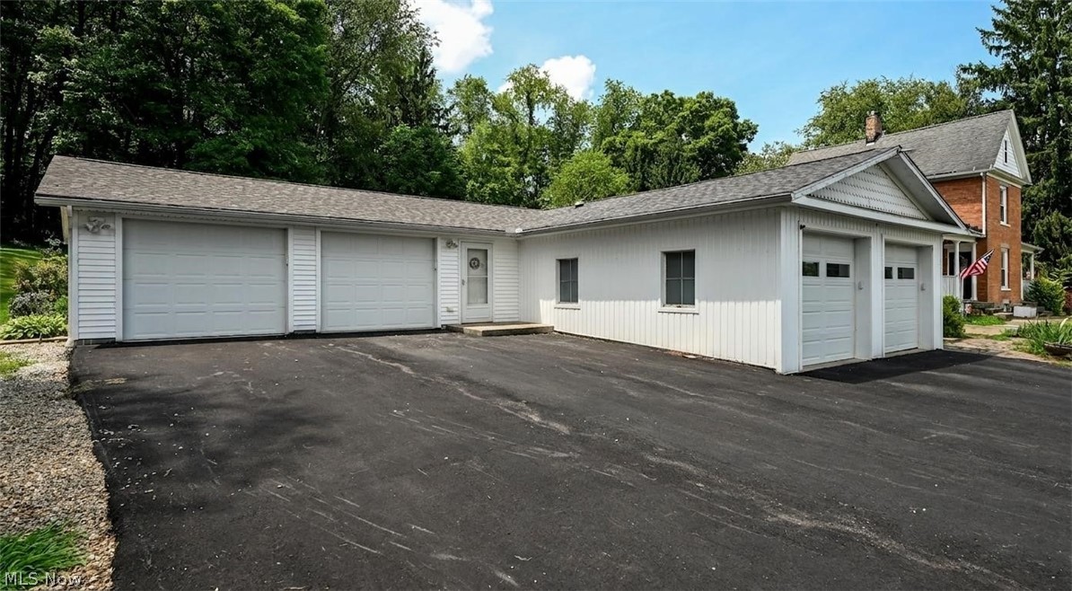 751 Earl Road Northwest Massillon, OH 44647 - Photo 5 of 50