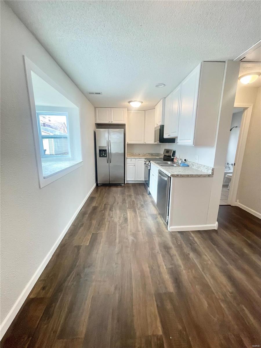 822 Arthur Street Belleville, IL 62221 - Photo 4 of 11