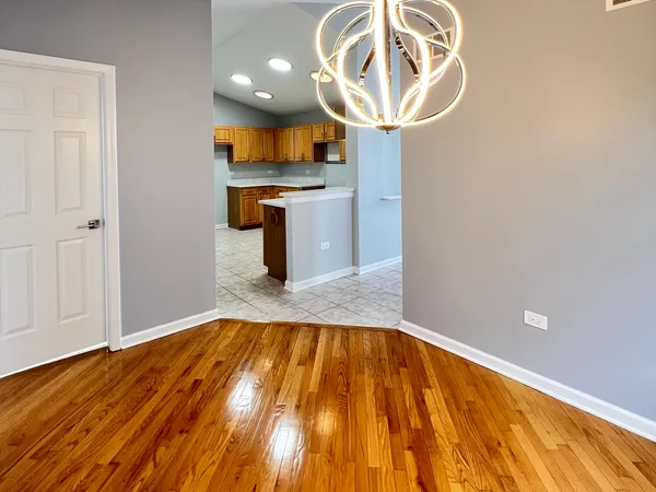 $3,500 | 123 Iliad Drive, Tinley Park, IL 60477