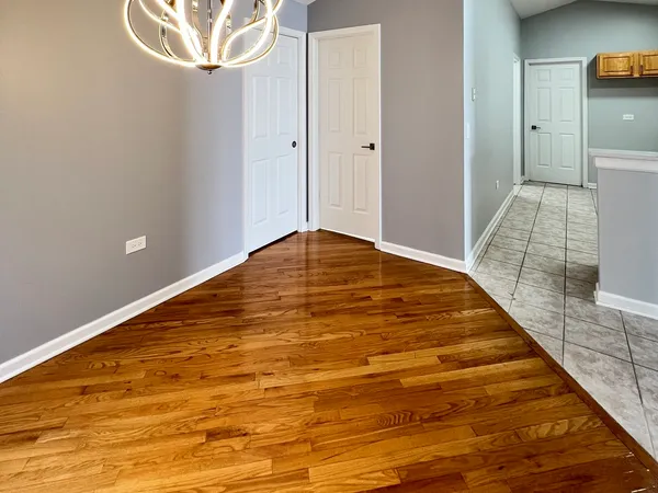 $3,500 | 123 Iliad Drive, Tinley Park, IL 60477