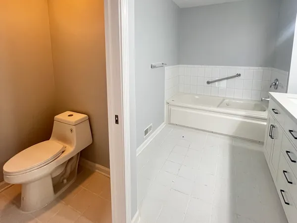 $3,500 | 123 Iliad Drive, Tinley Park, IL 60477