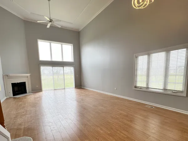 $3,500 | 123 Iliad Drive, Tinley Park, IL 60477