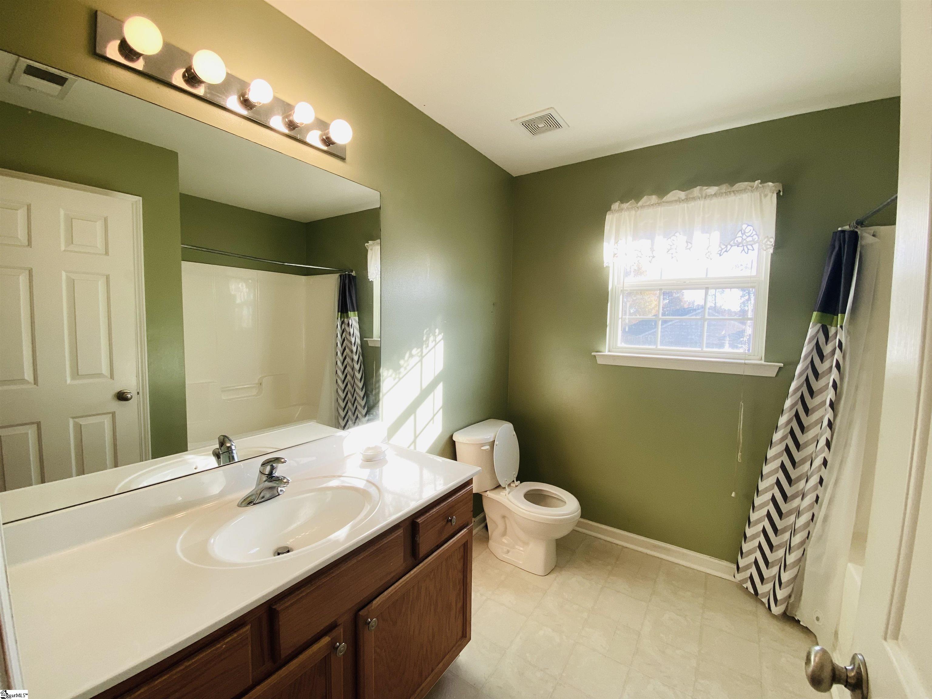 705 Briarstone Circle Inman, SC 29349 - Photo 17 of 21