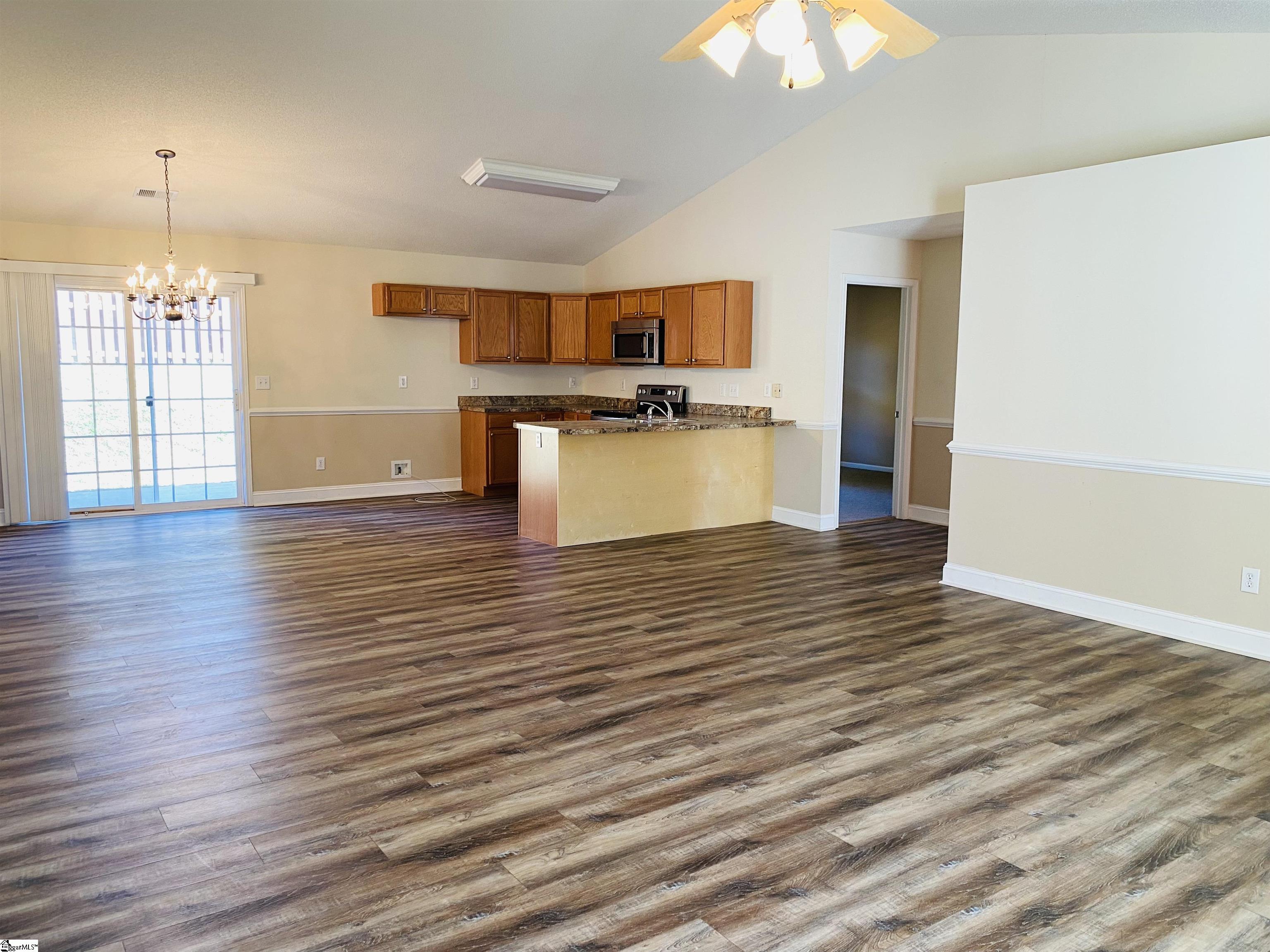 705 Briarstone Circle Inman, SC 29349 - Photo 3 of 21