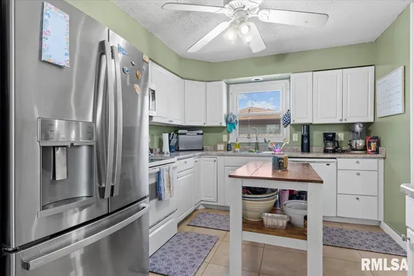 $225,000 | 201 Woodcrest Drive, Springfield, IL 62703