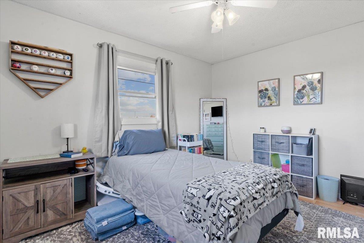 201 Woodcrest Drive Springfield, IL 62703 - Photo 17 of 37